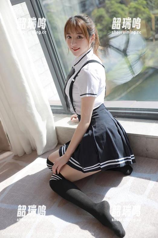 模范学院 - 白衬衫和人间荒糖，绝配！这个写真资源谁能不爱呢？