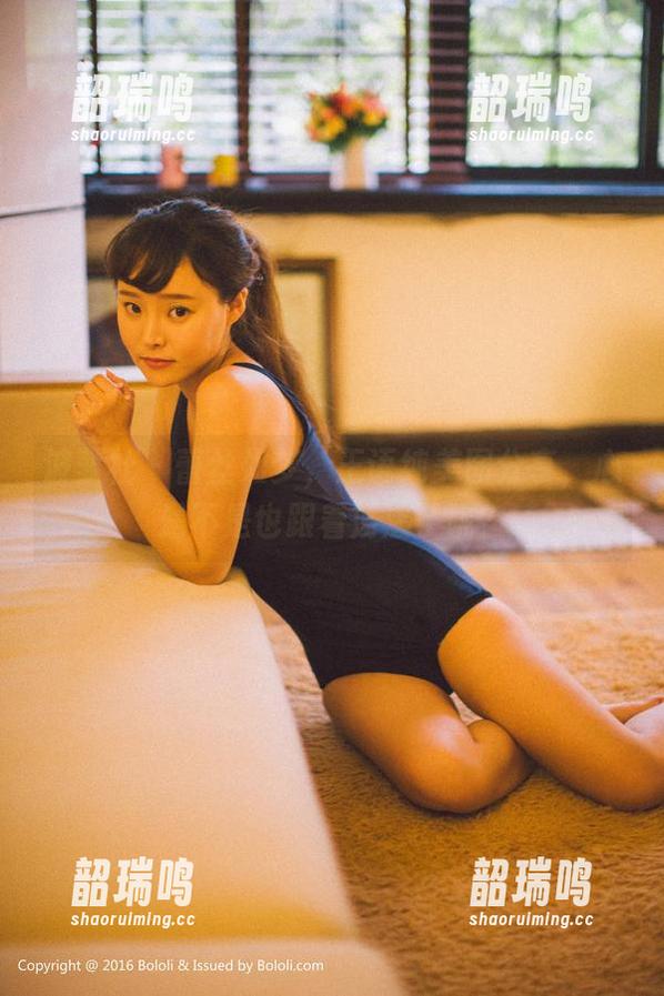 波萝社 - 蕾丝如梦，王语纯美图分享，心是不是也跟着荡漾了呢？