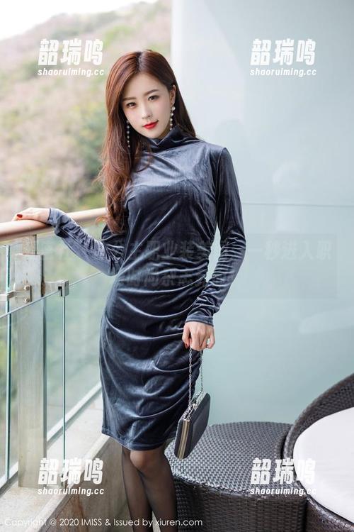 爱蜜社 - 俞公主职业装美图:一秒进入职场时尚杂志封面! 爱蜜社 - 俞公主职业装美图:一秒进入职场时尚杂志封面!