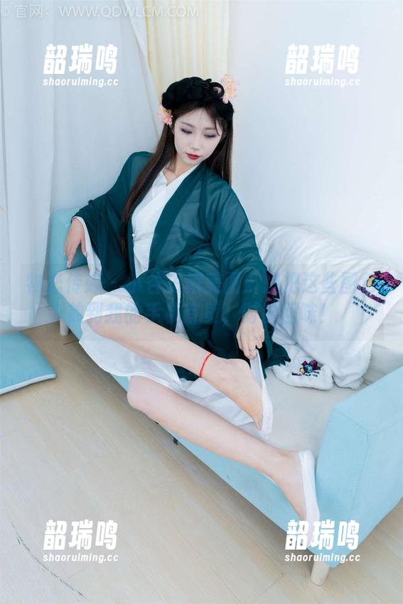物恋传媒 - 小谷短裙美图：想把这些图包放到我的手机首页，时时回味！