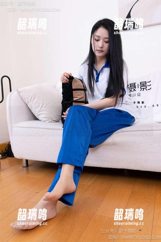 甜予摄影 - 脚尖加固不怕被踩，多亏有璇璇的肉丝写真支撑着我的审美！