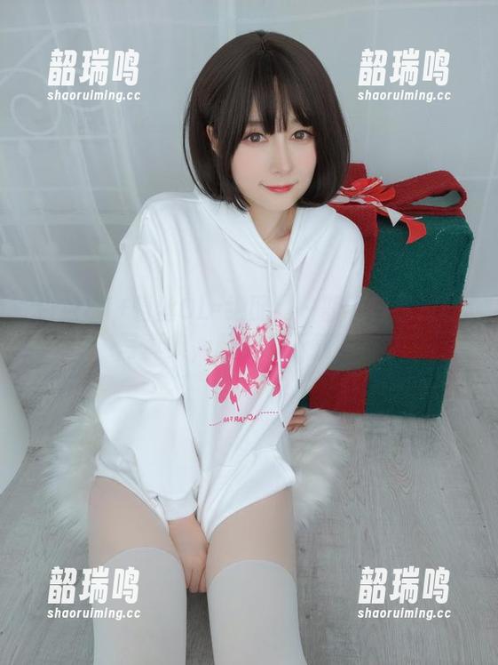 白银81+蕾丝OL=绝配!一部不容错过的写真集,赶紧去下载吧! 白银81+蕾丝OL=绝配!一部不容错过的写真集,赶紧去下载吧!