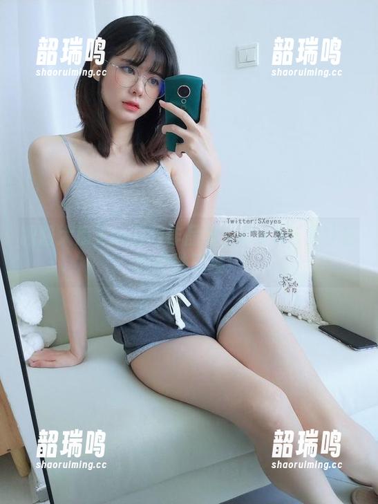 眼酱大魔王w五月作品集：D.VA与女仆店的微妙碰撞！