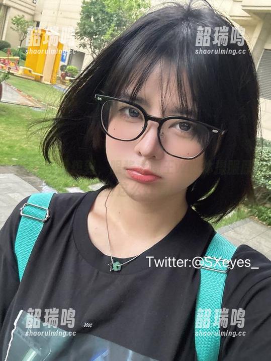 我真的没想到,眼酱大魔王w的体操服原图会这么好看! 我真的没想到,眼酱大魔王w的体操服原图会这么好看!