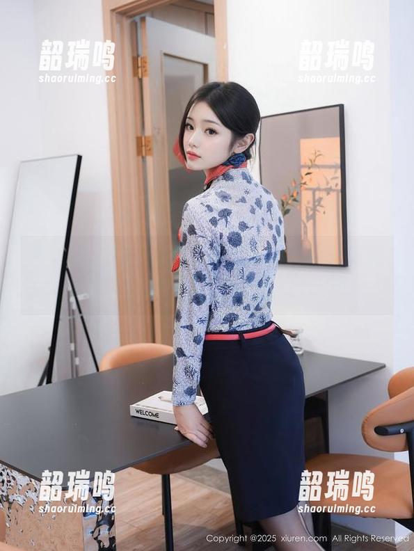 秀人网 - Elise谭晓彤万圣节写真:定制的怪诞与美丽,反转你的节日认知! 秀人网 - Elise谭晓彤万圣节写真:定制的怪诞与美丽,反转你的节日认知!