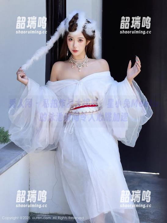 秀人网 - 私拍作品大揭秘,星小兔Meetu的泳池瞬间令人心跳加速 秀人网 - 私拍作品大揭秘,星小兔Meetu的泳池瞬间令人心跳加速