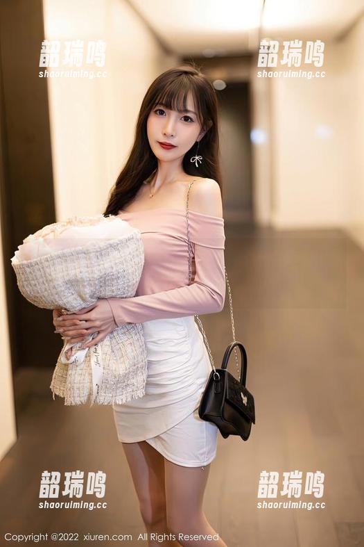 秀人网 - 观看杨晨晨Yome的泳衣合集，意外收获了不少小心动的瞬间！