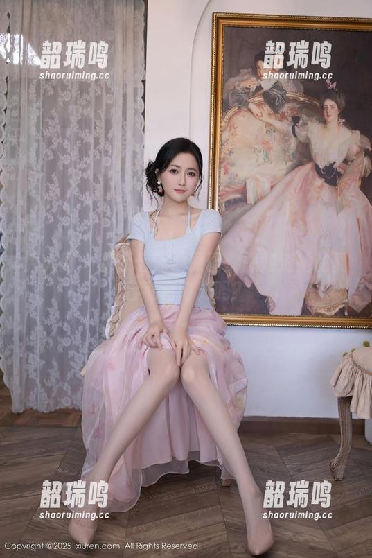 秀人网 - 甜七七泳池原图:想知道她的夏日私密时光吗? 秀人网 - 甜七七泳池原图:想知道她的夏日私密时光吗?
