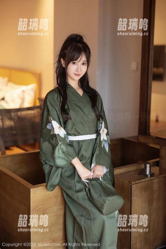 秀人网 - 用网盘存下糖糖少女的每一滴美好，下载快乐一整天！