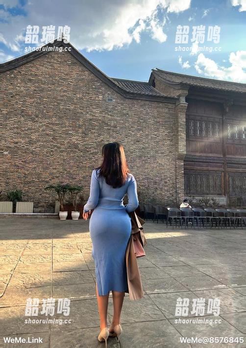 微密圈 - 童小芯的礼服合集：每一套都好像在说‘快来看看我！’