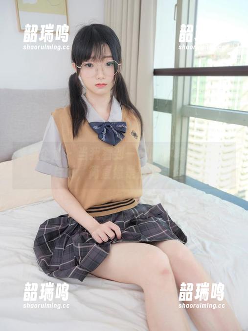 紧急企划 - 当我看到一只喵喵梓的美足图片时,简直像是被吸引住了 紧急企划 - 当我看到一只喵喵梓的美足图片时,简直像是被吸引住了