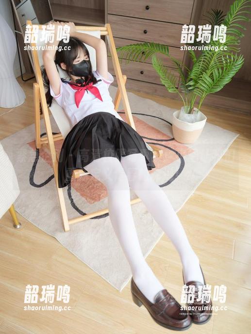 紧急企划 - 高清校服写真集:小恩让我们重新定义青春的味道! 紧急企划 - 高清校服写真集:小恩让我们重新定义青春的味道!