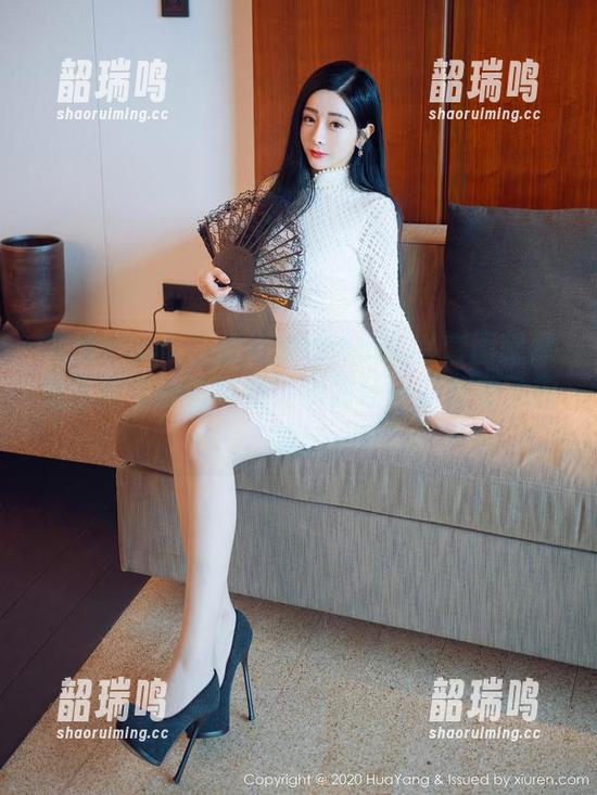 花漾show - 赵惟依coco的JK套图就像是生活中的调味品,资源让一切都有了趣味! 花漾show - 赵惟依coco的JK套图就像是生活中的调味品,资源让一切都有了趣味!