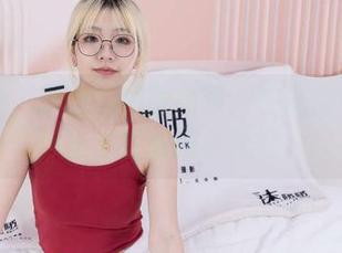 袜啵啵 – 芝士的短靴故事：在图库中精选那些不经意的小美好。
