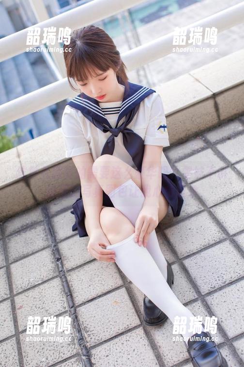 这种礼服真的需要这么豪华吗?雯妹不讲道理的写真图包让我心情复杂 这种礼服真的需要这么豪华吗?雯妹不讲道理的写真图包让我心情复杂